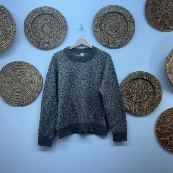 aerie Sweaters - Aerie Brown Animal Leopard Print Oversized Crew Neck Knit Sweater Small Cozy